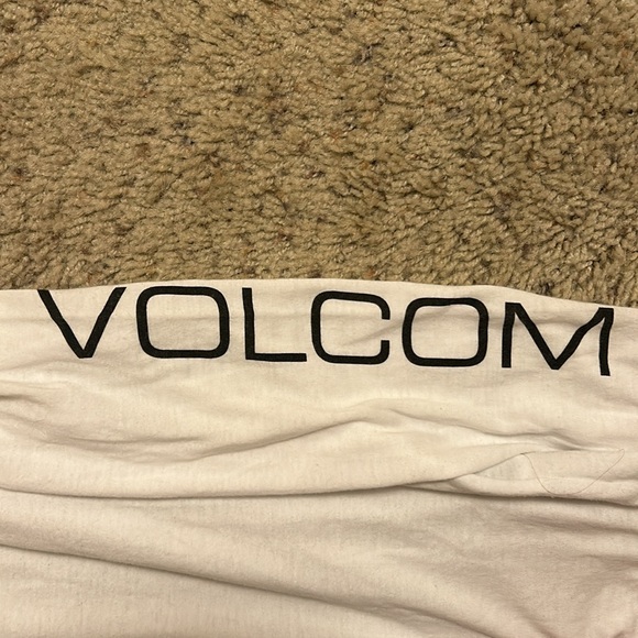 White volcom longsleeve - Picture 3 of 3